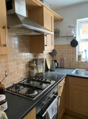 Modern Two Bedroom flat available in Southbourne  1