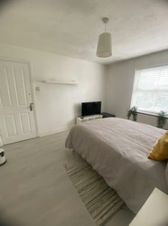 Beautiful Double Room Chafford Hundred thumb-115699