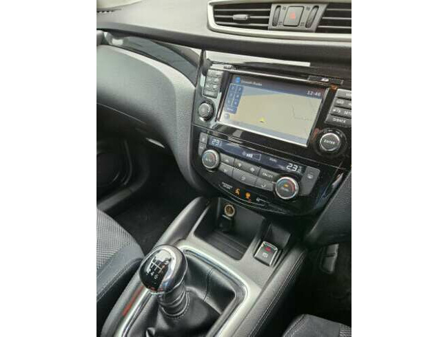 2015 Nissan, Qashqai, Hatchback, Manual, 1461 (cc), 5 Doors thumb 4