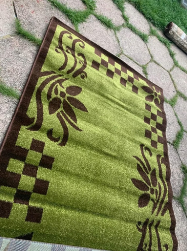 Brand New a Beautifully Green Rug Size 170 X 120 Cm Carpet Rug £35  0