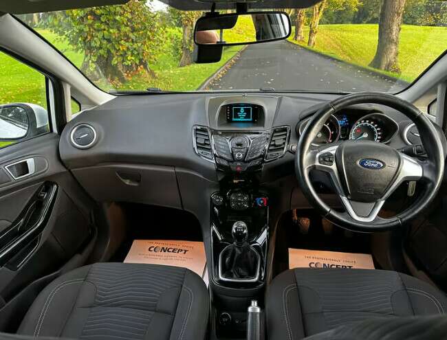 2014 Ford Fiesta 1.5 TDCI FULL MOT  6