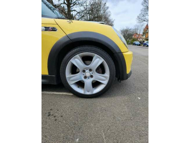 2005 Mini Cooper S - Convertible - Canary Yellow. Will be sold with new MOT!! thumb 3