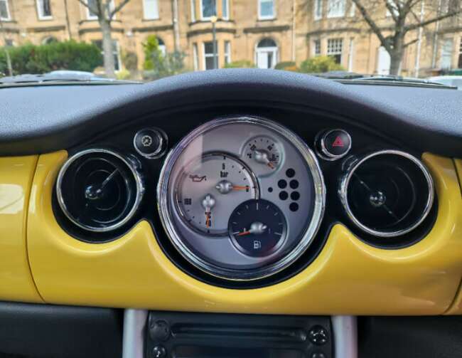 2005 Mini Cooper S - Convertible - Canary Yellow. Will be sold with new MOT!! thumb 8