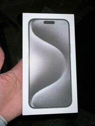 Apple iPhone 15 Pro Max 1TB - Natural Titanium 