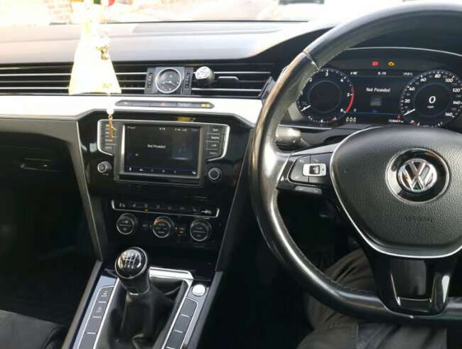 2017 Volkswagen Passat 1.6 Tdi GT thumb 3