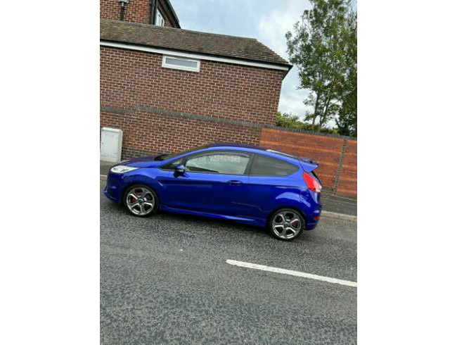2013 Ford Fiesta St 2 180 Turbo, Heater Leather  4