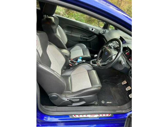 2013 Ford Fiesta St 2 180 Turbo, Heater Leather  5