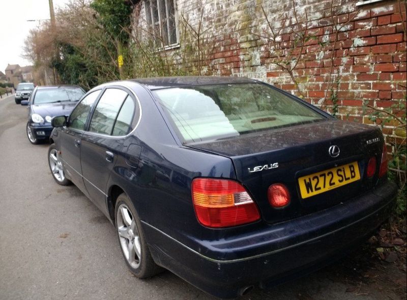  2000 Lexus GS300 SE Auto Spares or repairs due to noisy engine  1