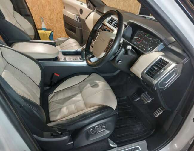 2014 Land Rover, Range Rover Sport, Estate, Semi-Auto, 2993 (cc), 5 Doors, 7 Seats  2