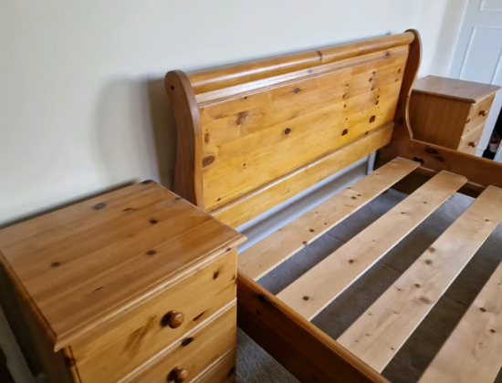 King Size Sleigh Bed and Pine Bedroom Furniture Bedside Cabinets  5
