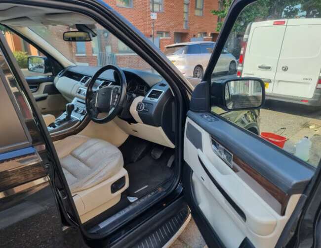 2010 Land Rover, Range Rover Sport, Estate, Semi-Auto, 2993 (cc), 5 Doors thumb 7