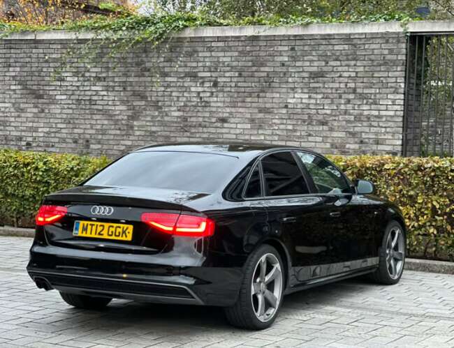 2012 Audi A4 2.0 TDI Black Edition 4dr Diesel Manual Euro 5 (s/s) (177 ps)  5