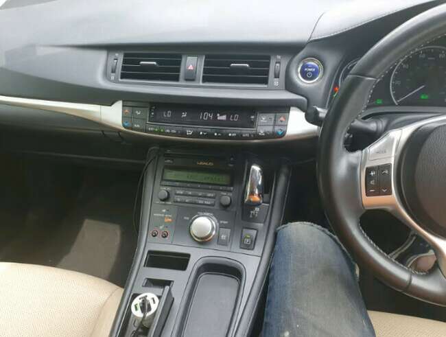 2012 Lexus CT 200H 1,8 Petrol, Hybrid  6