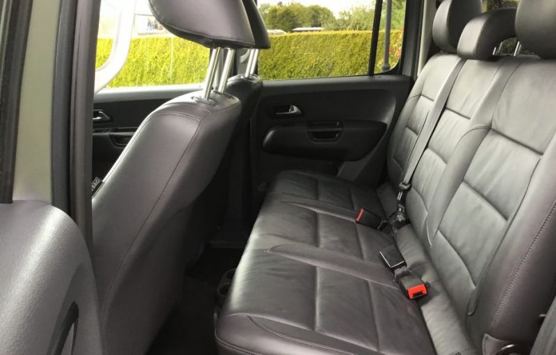  2015 VW Amarok Pickup  5