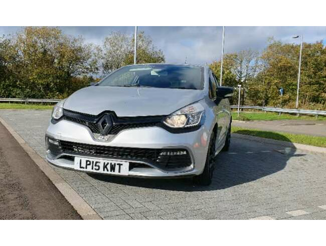2015 Renault Clio RS Sport thumb 6