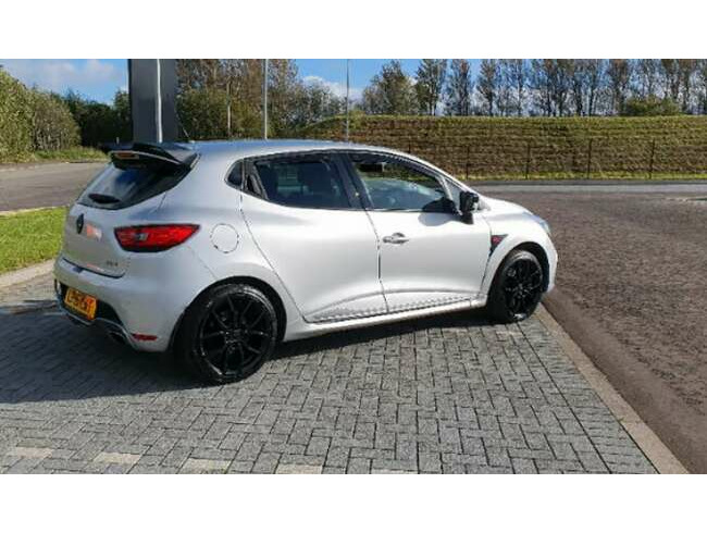 2015 Renault Clio RS Sport thumb 7