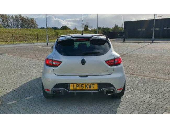 2015 Renault Clio RS Sport thumb 8