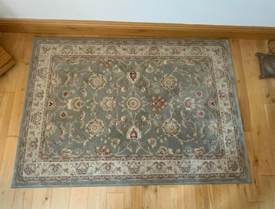 Persian Styled Carpet / Rug 120 x 170 cm  1