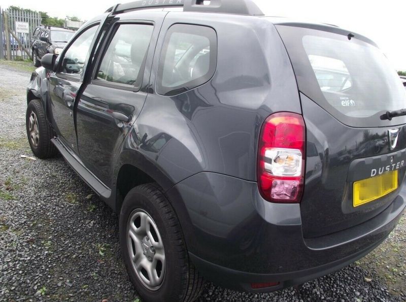  DACIA DUSTER DAMAGED AND REPAIRABLE  1