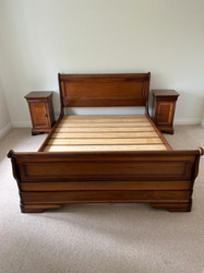 Willis & Gambier 'Louis Phillipe' King Size Solid Mahogany Bedroom Furniture (Sleigh Bed & 2 Tables)
