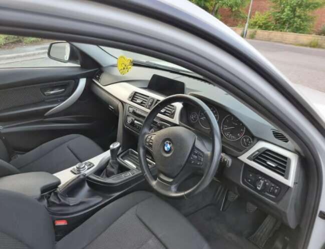 2015 BMW 318D Se Sat Nav  7