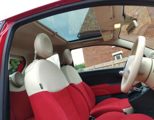 2011 Fiat 500 Lounge 1.2 petrol, £35 Road Tax, Year MOT, Full Service History  6