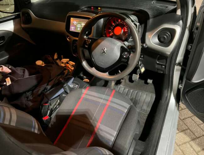 2014 Peugeot, 108, Hatchback, Manual, 998 (cc), 3 doors £0 Road Tax  7