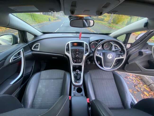 2012 GTC Vauxhall Astra 2.0 Sri Cdti, Full Service 1 Year Mot  9