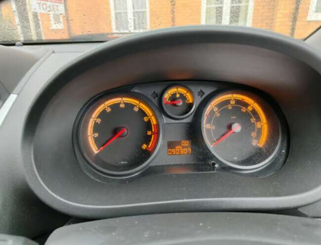 2011 Vauxhall, Corsa, Hatchback, Manual, 1229 (cc), 5 Doors  3