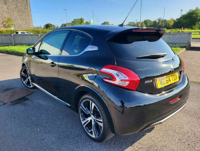 2015 Peugeot 208 GTI, Limited Edition thumb 6