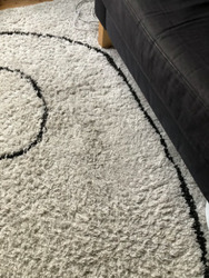 White rug with black graphic print 300x200cm thumb-119342