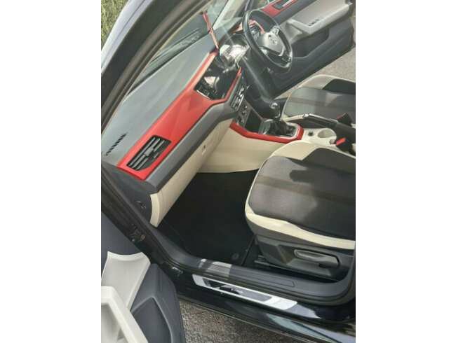 2018 Volkswagen, Polo, Hatchback, Manual, 999 (cc), 5 Doors  6