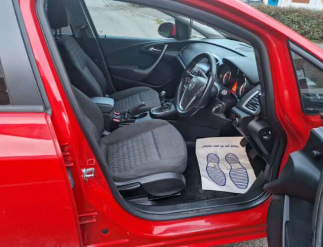 2013 Vauxhall Astra J 1.6 petrol Ulez free  2