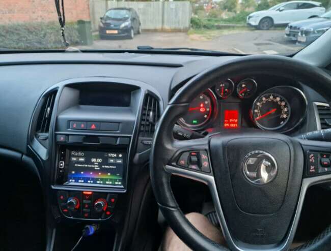 2013 Vauxhall Astra J 1.6 petrol Ulez free thumb-120700