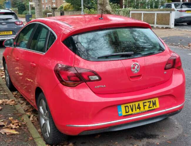 2014 Vauxhall Astra SRI 1.6 Petrol Manual  3