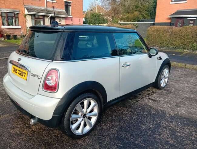 2013 Mini Cooper D 1.6cc Start and Stop £2500 no offers.  2
