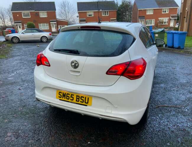 2015 Vauxhall Astra 1.4 Limited Edition  3