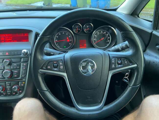 2015 Vauxhall Astra 1.4 Limited Edition thumb 8