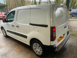 2018 Citroen berlingo 1 owner 87 k fsh  3 seater cab, sld, media flat screen car play phone prep  Pas white excellent condition throughout  Finance and p/ex poss   thumb-121754