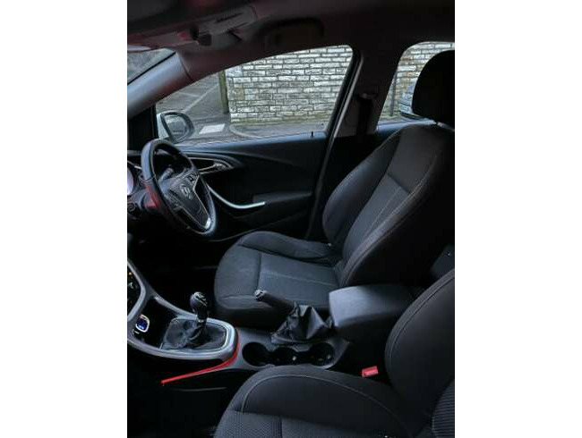 2012 Vauxhall Astra 1.6 Petrol Manual  5
