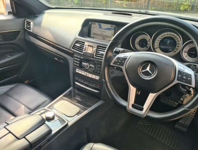 2013 Mercedes E250 thumb 8