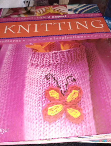 Knitting Book  0