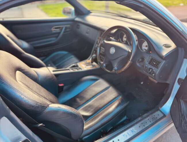 2001 Mercedes CLK Convertible Automatic  5