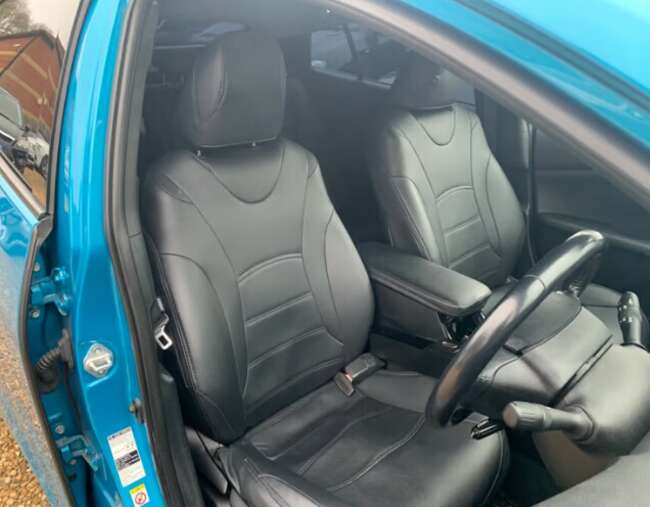 2018 Toyota, PRIUS, Petrol Plug-in Hybrid, Hatchback, Automatic, 1798 (cc), 5 doors thumb 8