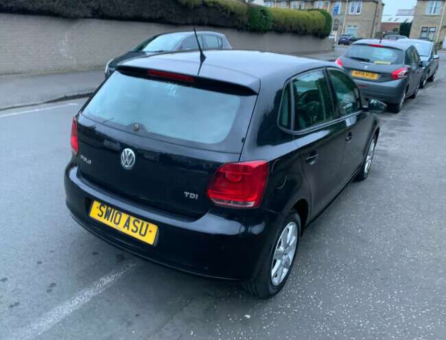 2010 Volkswagen Polo 1.6 Diesel £35 a year road tax  6
