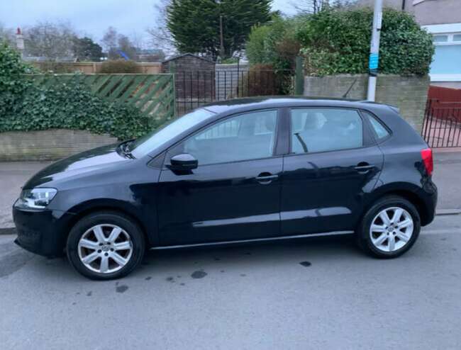 2010 Volkswagen Polo 1.6 Diesel £35 a year road tax  7