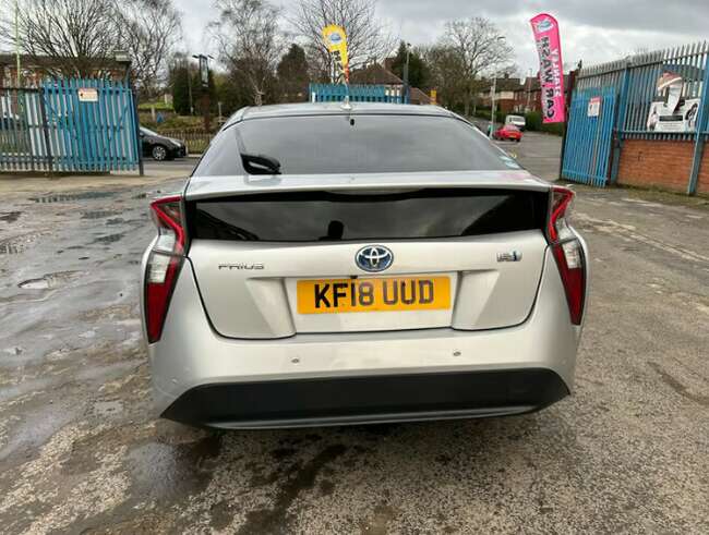 Toyota Prius, Electric, Automatic thumb 3