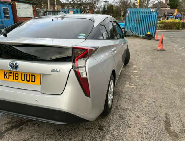 Toyota Prius, Electric, Automatic thumb 4