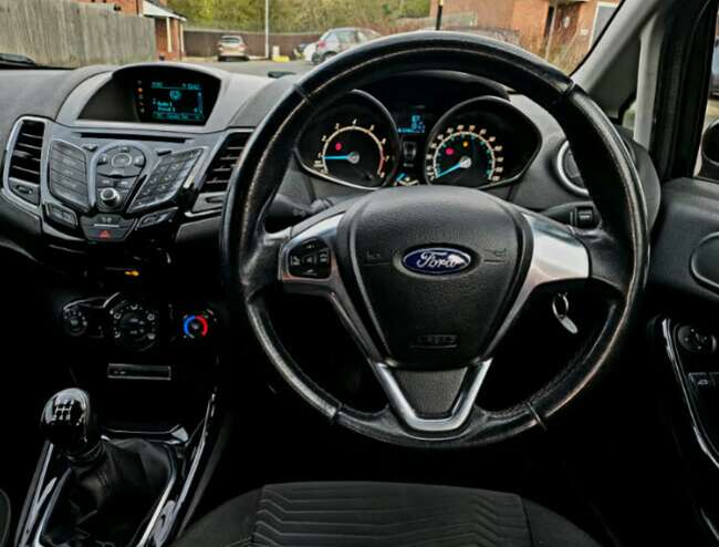 2015 Ford Fiesta Zetec 1.0 Ecoboost, 12 Months MOT!! thumb 8