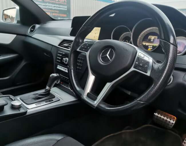 2012 Mercedes-Benz C250, Coupe, Auto, AMG Line, Pan Roof  10